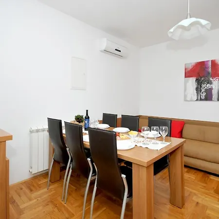Apartment Penic